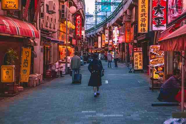 资料外泄:黑料网热帖引发道歉潮,网友质疑背后水军操作